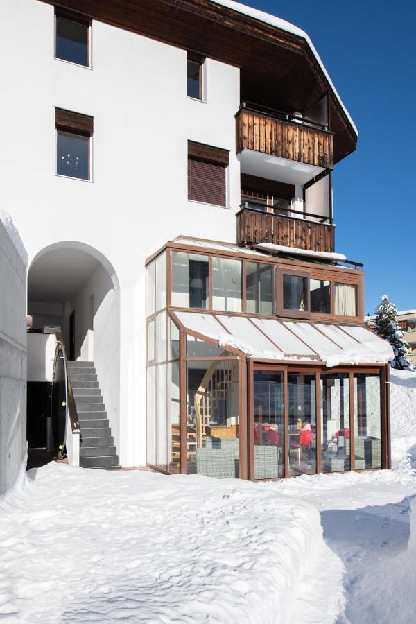 Agrimonia - 5,5-Zi Duplex Wohnung Bis 9 Personen Mit Eigenem Garten ダヴォス・プラッツ エクステリア 写真