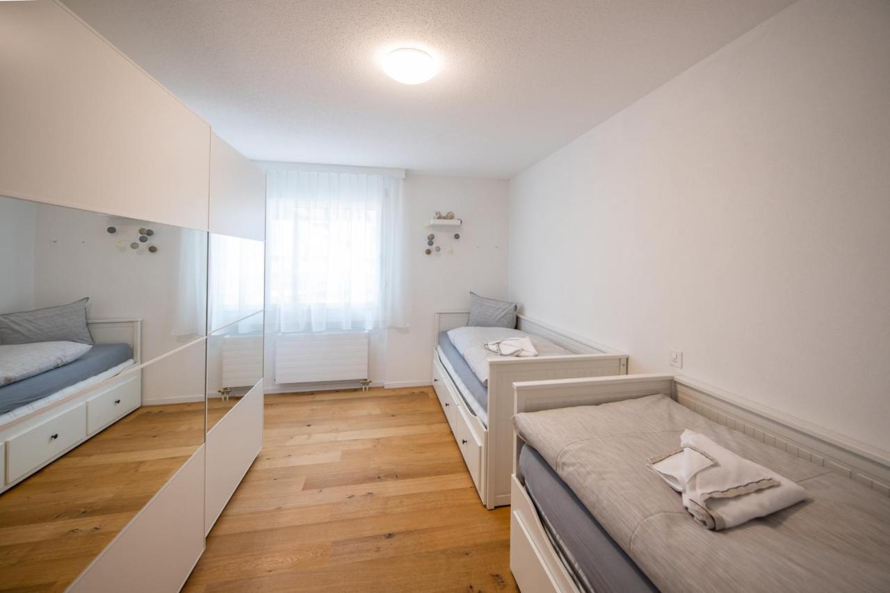 Agrimonia - 5,5-Zi Duplex Wohnung Bis 9 Personen Mit Eigenem Garten ダヴォス・プラッツ エクステリア 写真