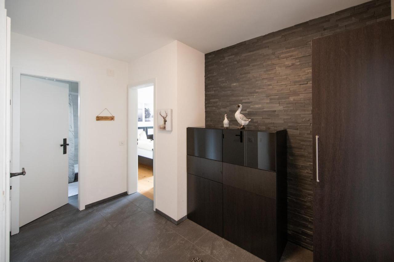 Agrimonia - 5,5-Zi Duplex Wohnung Bis 9 Personen Mit Eigenem Garten ダヴォス・プラッツ エクステリア 写真