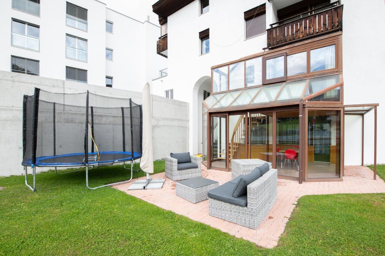 Agrimonia - 5,5-Zi Duplex Wohnung Bis 9 Personen Mit Eigenem Garten ダヴォス・プラッツ エクステリア 写真